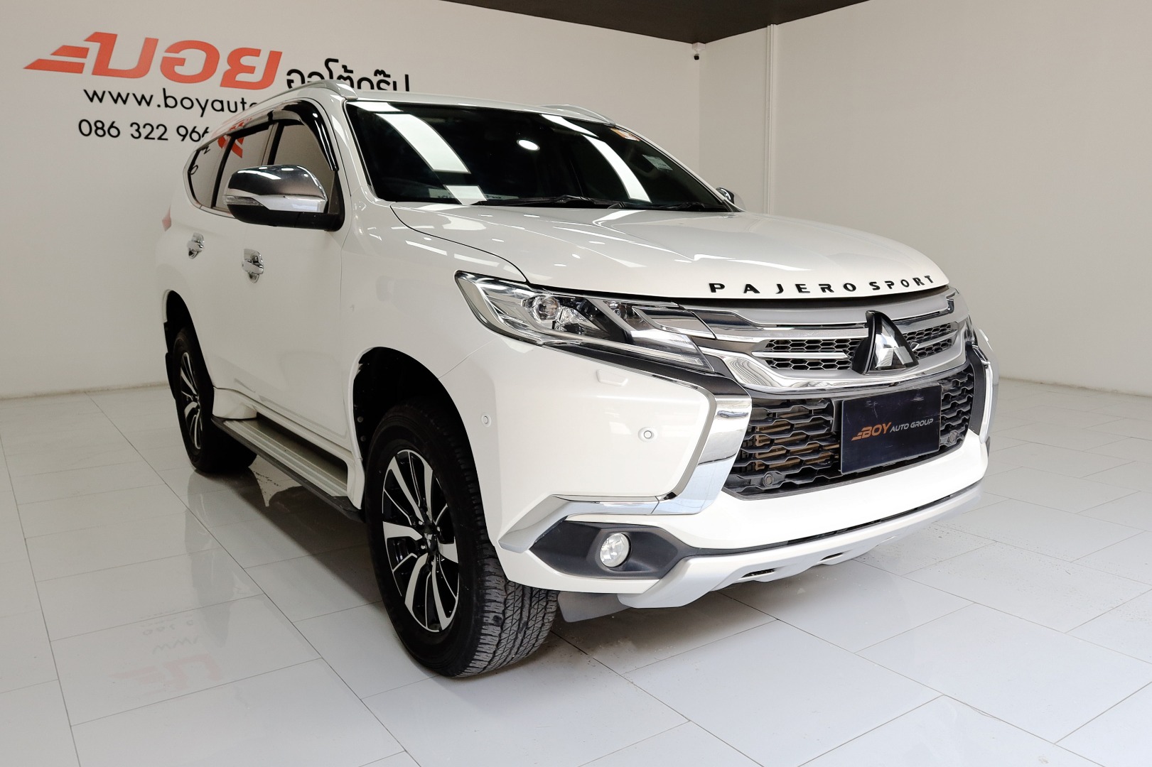 MITSUBISHI PAJERO 2.4 GT PREMIUM 2WD (A2414)